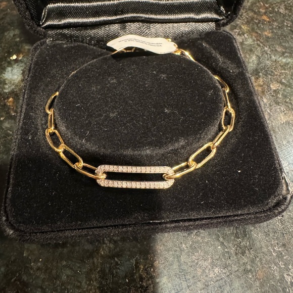 Diamond Elongated Pavé Link Paperclip Link Bracelet - Picture 6 of 7